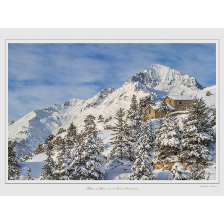 Hameau de Pierres Longues devant la Dent Parrachée