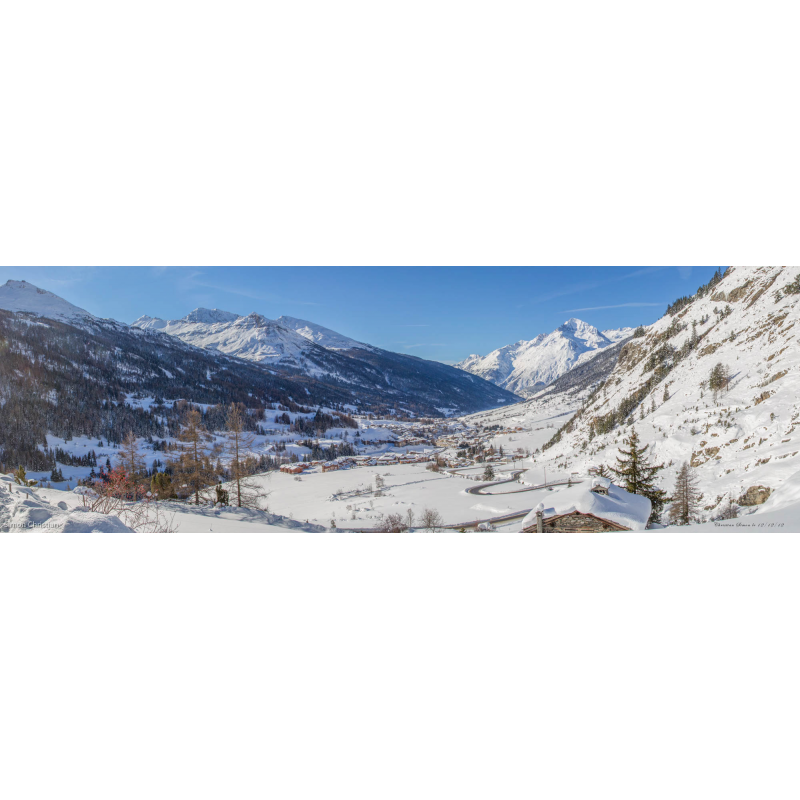 Lanslevillard vu de la route du Collet de la Madeleine