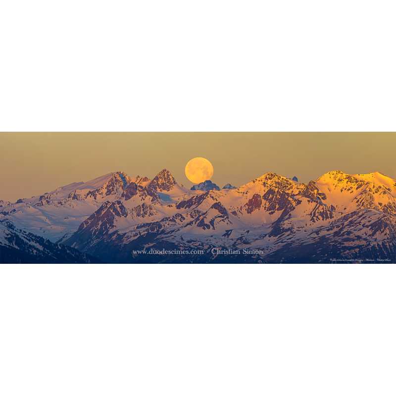 Coucher de lune sur les Sarrazins