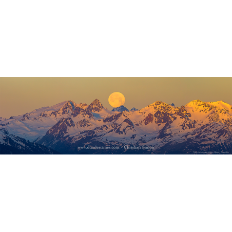 Coucher de lune sur les Sarrazins