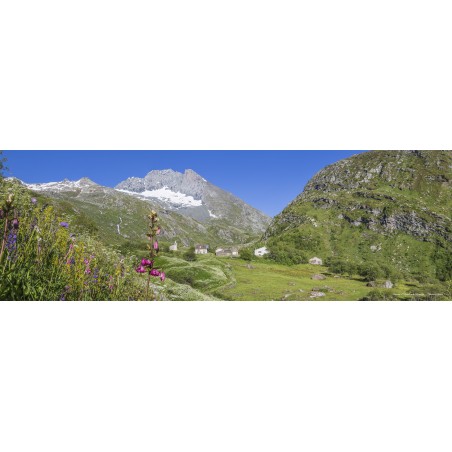 Le village d'Avérole et le...